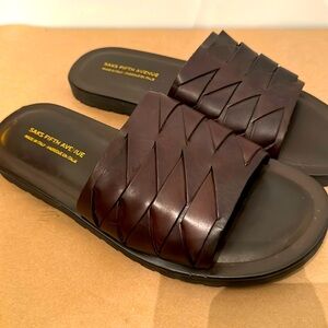 Saks leather slippers